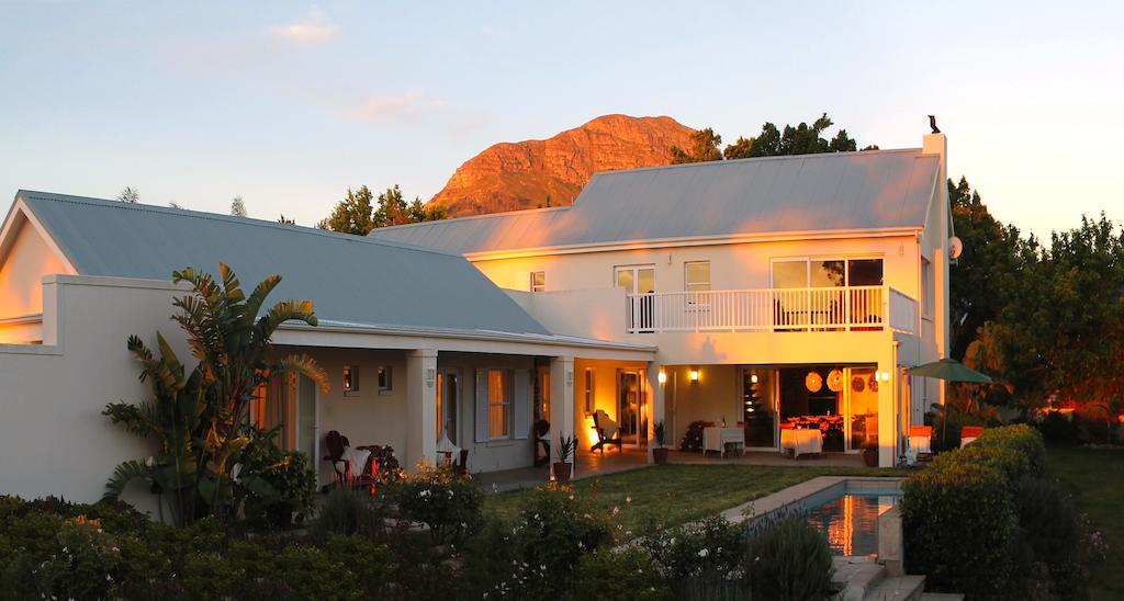 Explorer Guesthouse Somerset West Εξωτερικό φωτογραφία